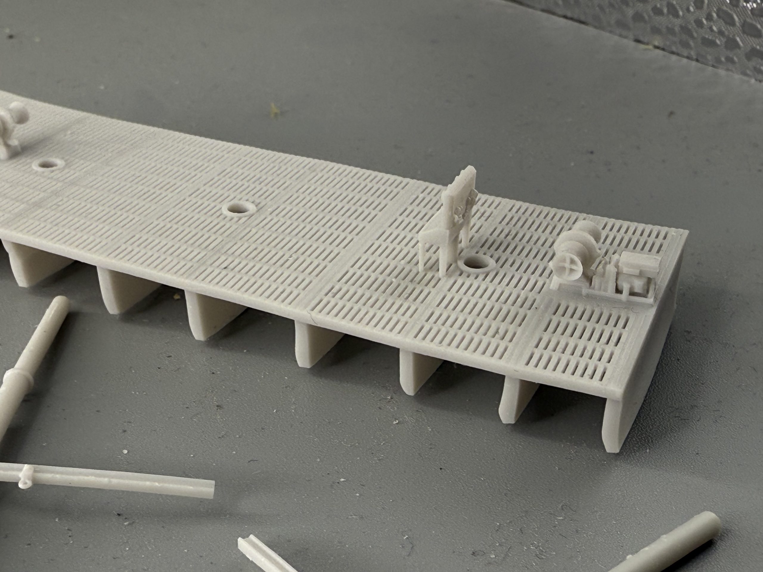 Center walkway - Image 3